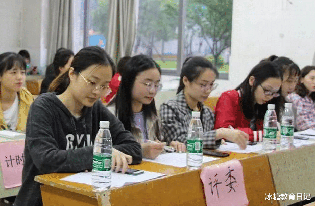 医生|2021“铁饭碗”职业排名有变化,公务员被踢出前三,榜首却出乎意