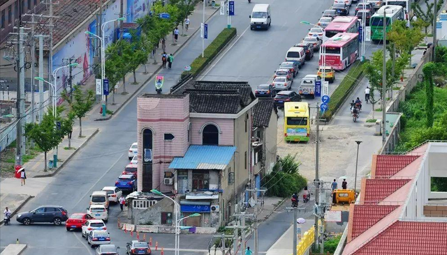 上海市|上海“悲惨”钉子户：在马路中间苦守14年，结果一分钱也没多