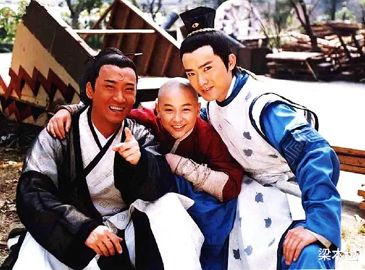 周杰|无套被睡2年，不吃药就分手，18岁少女被白嫖：有些女孩，就是好骗！