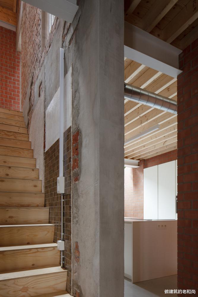 旧工厂改造成住宅:拆东墙补西墙,摇身一变成为舒适的家居空间
