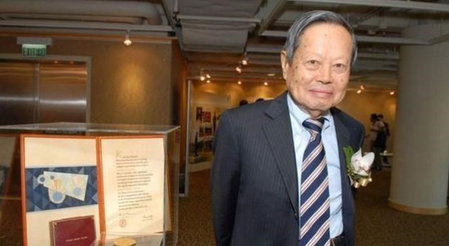 科学家 杨振宁有多伟大？看到清华为他开出的年薪，你就知道了