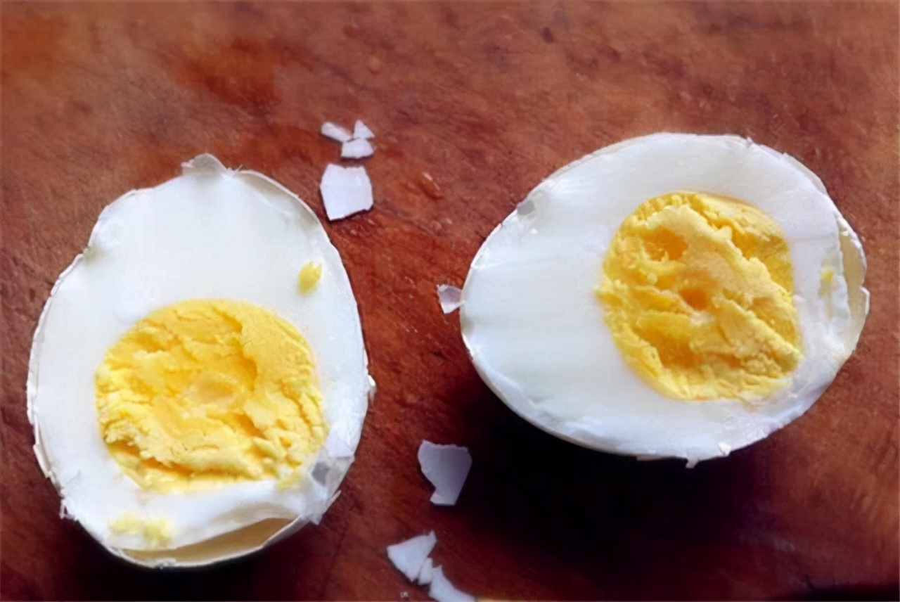 鸡蛋|“想要钓鱼口不断，必须饵料加鸡蛋”，说说鸡蛋在钓鱼中的使用