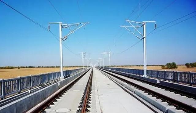 童书小窝|年亏损超500亿，高铁的票价也“扛不住”了，京沪率先做出调价