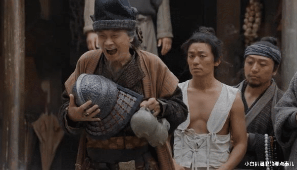 王宝强|看了现女友的泳照，才恍然大悟，我们都被王宝强的“傻”人设骗了