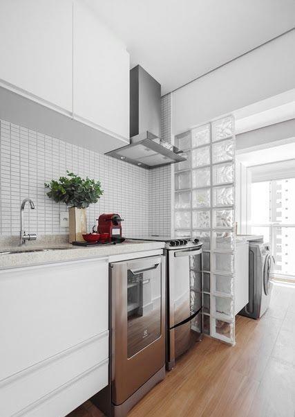 |说好买房送阳台，结果却在厨房！不足2㎡，打通隔墙围一圈卡座算了