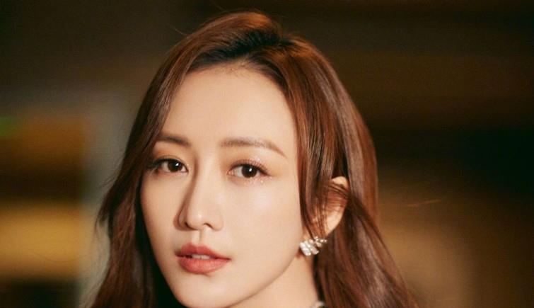 王鸥|有种“整容”叫王鸥卸妆，化妆美艳动人，卸妆后：这颜值认真的？