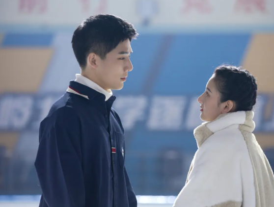 梅婷|播1集豆瓣五星飘满屏，梅婷令观众成功入坑，央视又拿到收视王牌