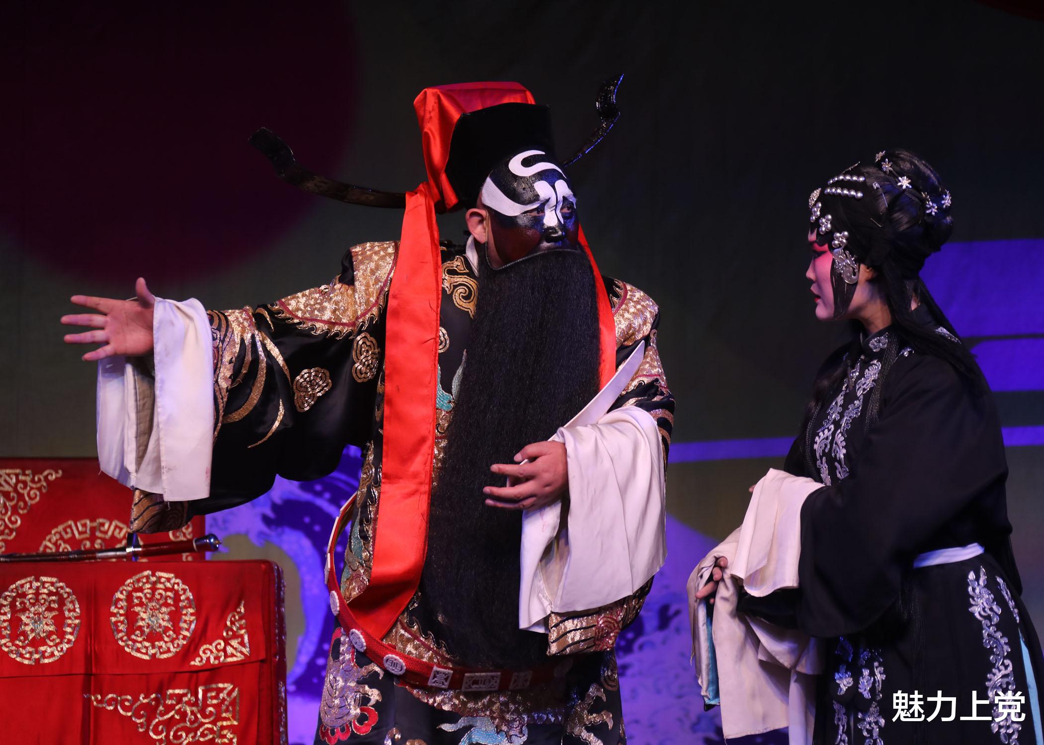 魅力上党 长治市上党梆子剧团走进潞州区屈家庄村惠民演出