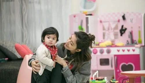 萱爸育儿经|?“姑妈亲还是姨妈亲？”我们采访了3名小朋友，答案令人意外