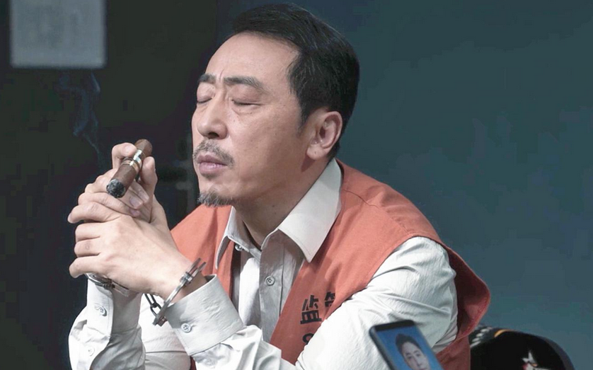 扫黑风暴|《扫黑风暴》谁能想到，一张海报暴露贺芸身份？大江做法耐人寻味