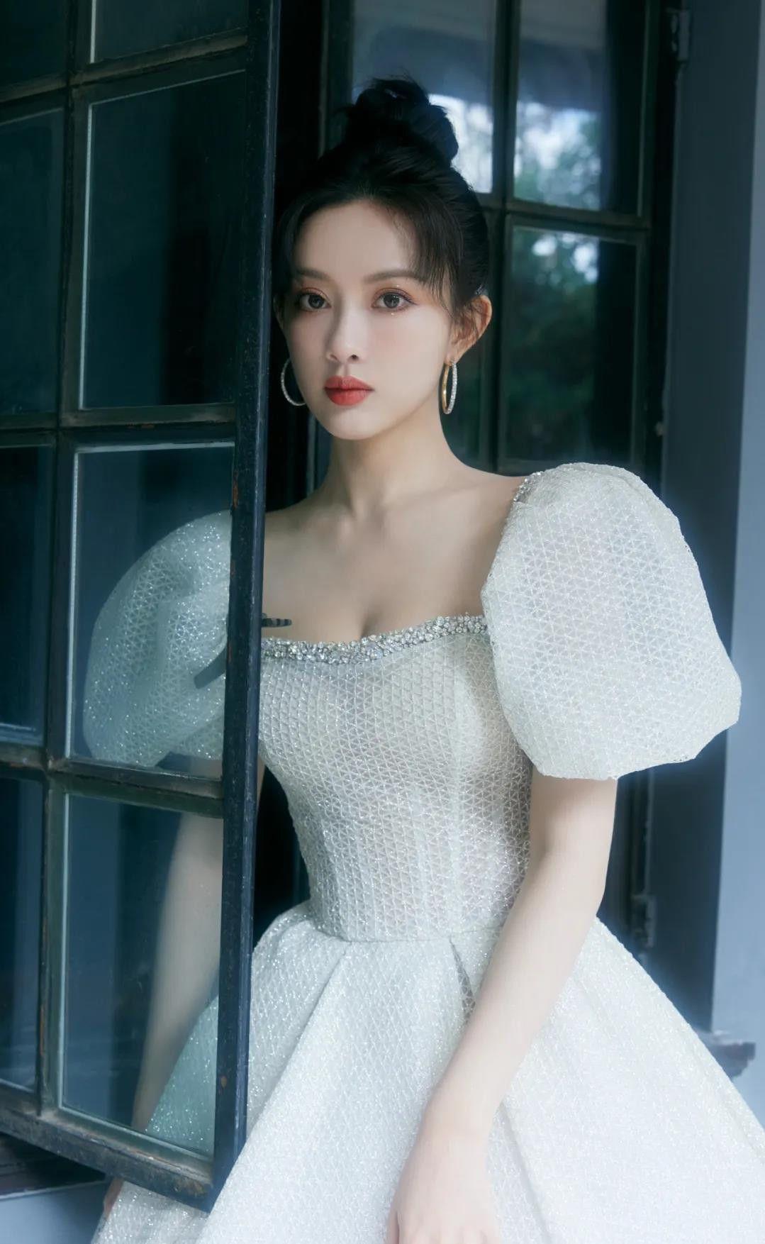 孟子义|孟子义，可甜可盐的宝藏女孩