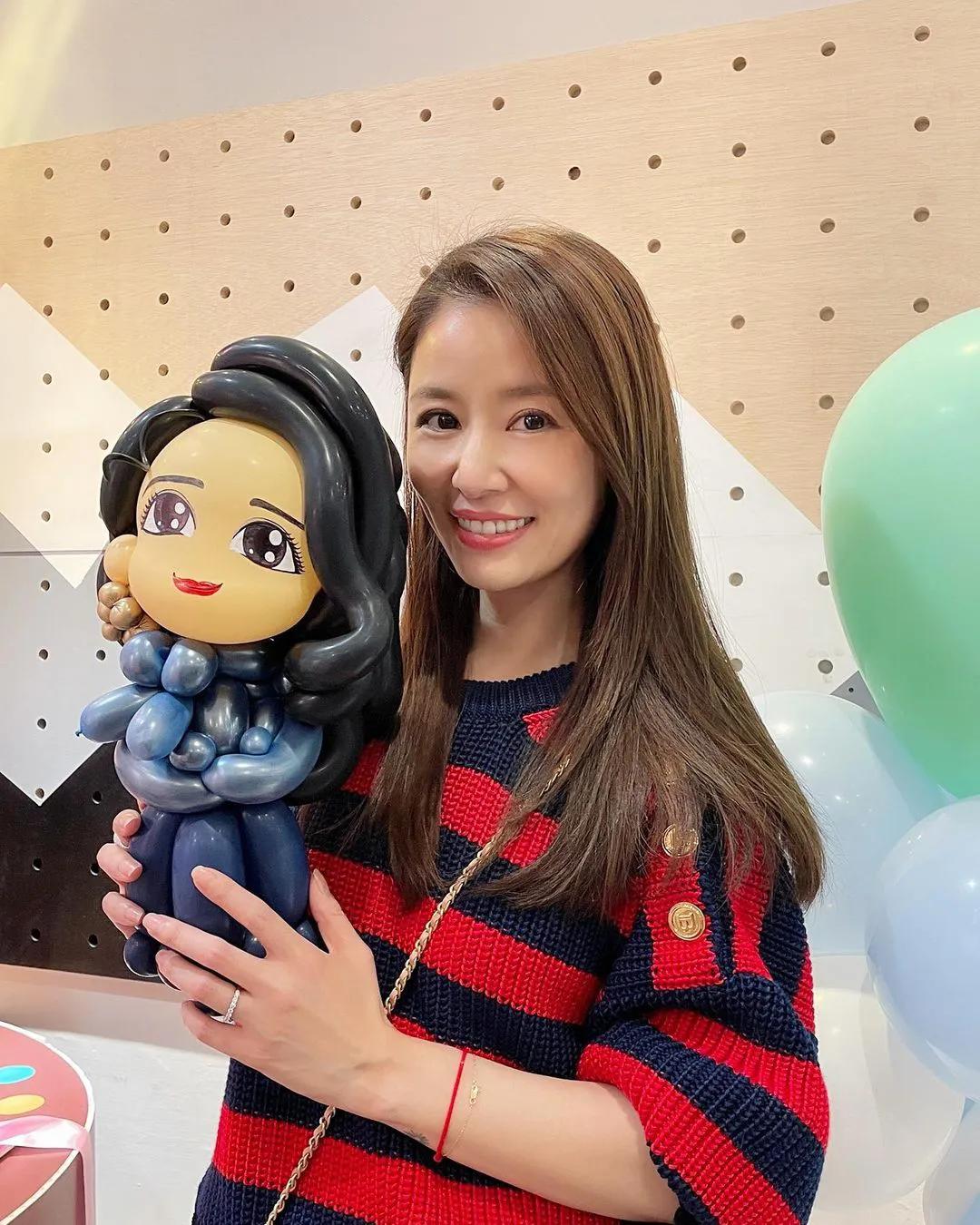 林心如|林心如晒女儿5岁生日派对，现场布置粉嫩可爱，小海豚英文名曝光