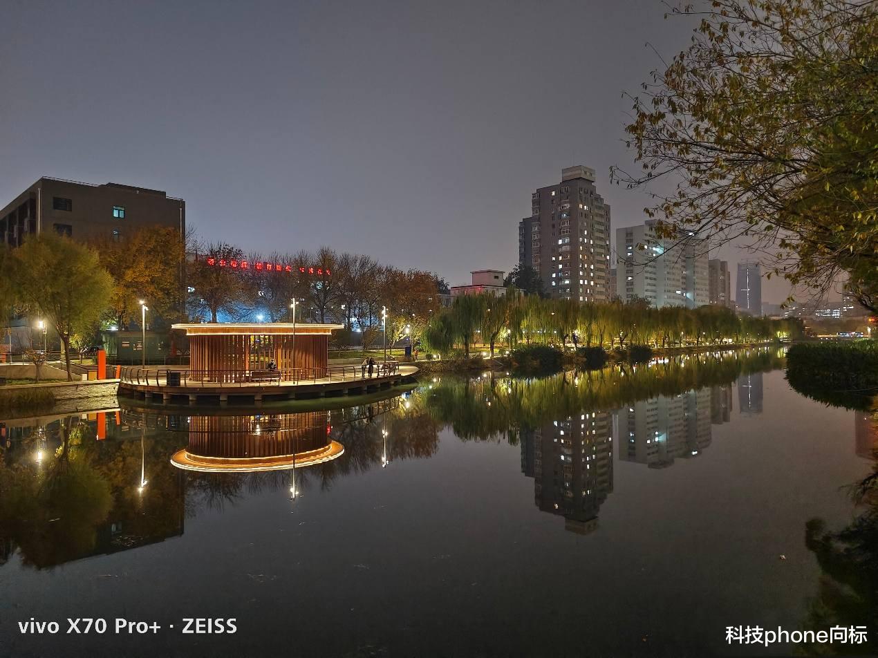 vivo x|X70 Pro+随手拍体验：原来如今的国产智能机已达到这种程度了