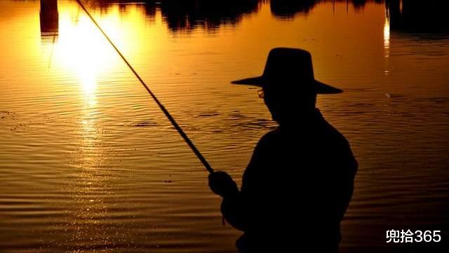 深水区|广东一工地里出现神奇一幕,鱼儿多到泛滥,直接被埋进土里