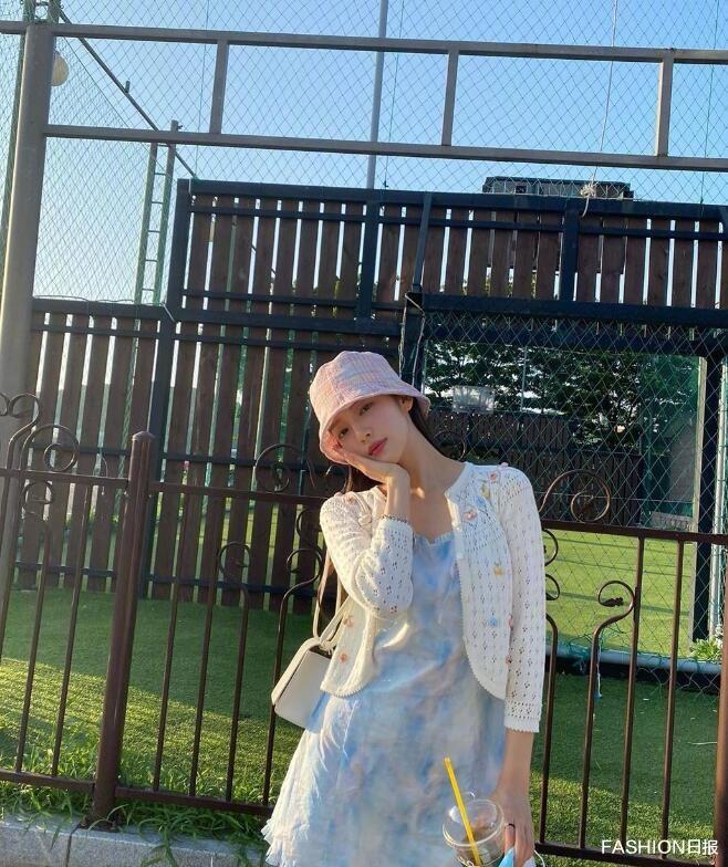 FASHION日报|甜酷自在的韩国博主ziyooni洪智允 有颜又有衣品 太爱了