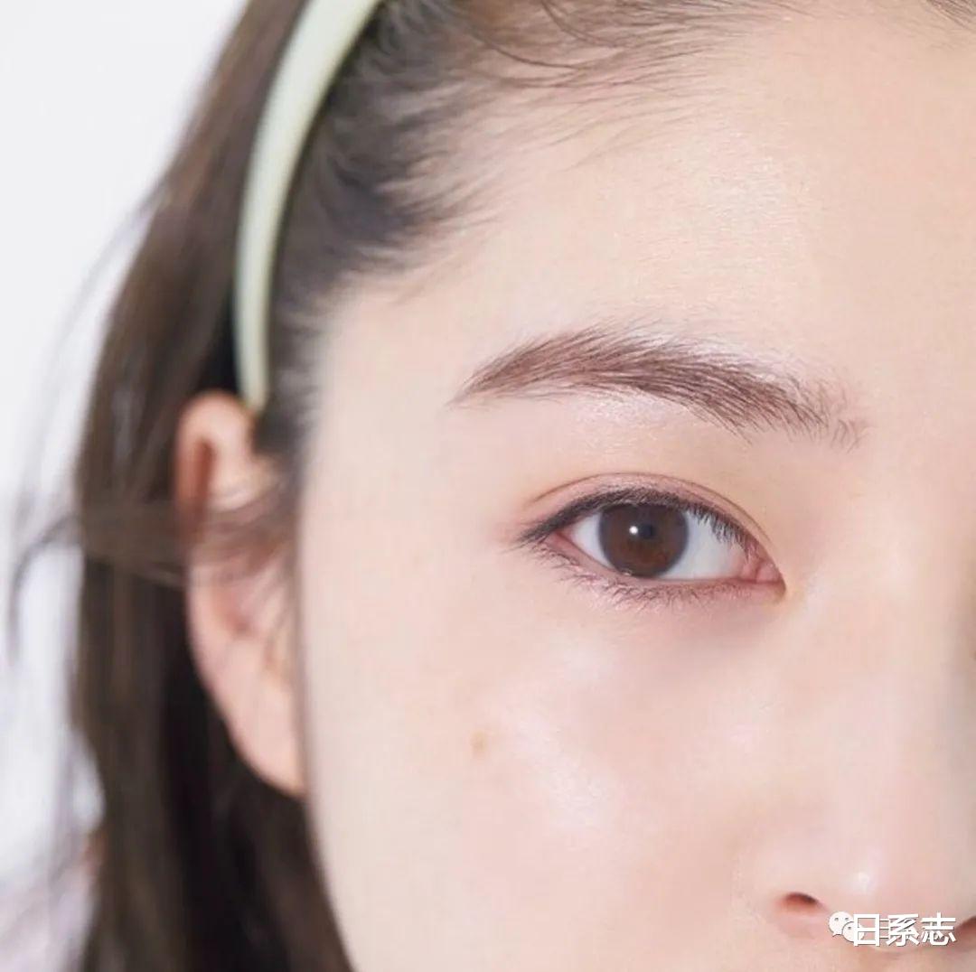 腮红|樱花妹的“氧气感”，是怎么靠妆容伪造出来的？