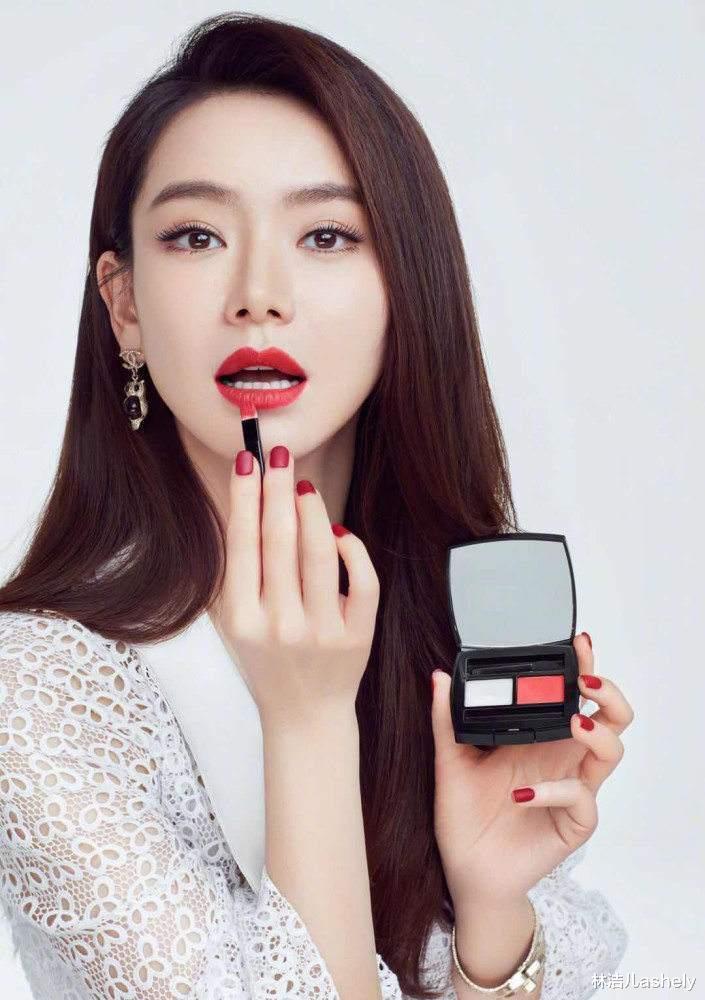 粉色|杨幂钟爱的红色美甲太抢眼?赵露思、宋茜爱不释手的裸粉色更温柔