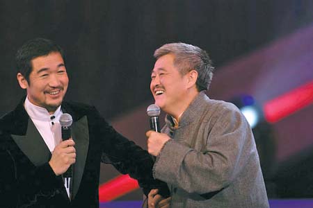 白百何|知名女主持现场失误，少穿一件衣服，张国立硬是60分钟没敢转头