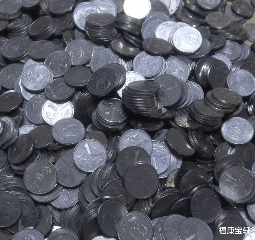 菊花|如今有国徽的一元硬币是不是更具有收藏价值？