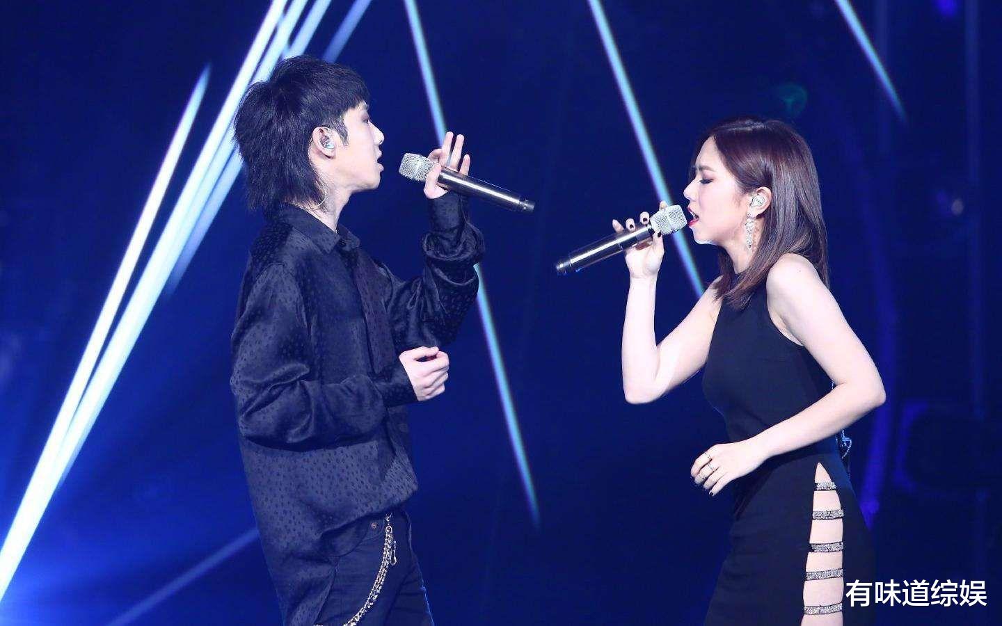 华晨宇|女儿“后妈”疑曝光，华晨宇6段情史被扒，与许晴卧室独处忘关麦