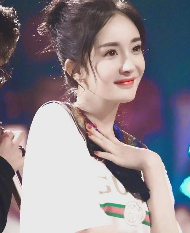 赵露思|同为拼命三娘，看看杨幂再看看赵丽颖，网友：搞事业真飒