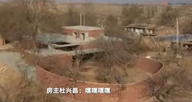 重庆|梦想改造家再曝争议！红砖房反碱有坍塌危险，楼顶开裂处处是问题
