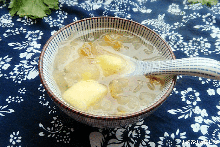 苹果|大热天，苹果和它是绝配，简单煮一煮，营养互补，肌肤更年轻