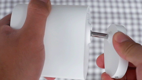 摄像机 内置大电池，无需打孔走线，小米室外摄像机给你满满的安全感