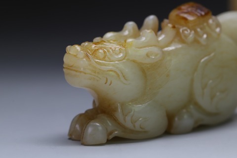 文玩|和田玉籽料枣黄皮童子献寿