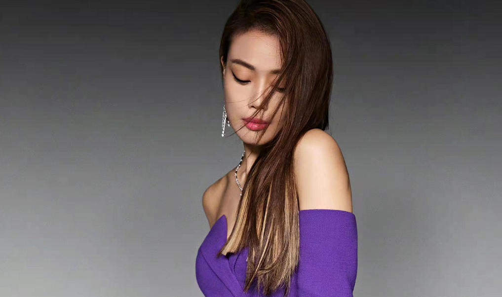 阿娇|最美经纪人霍汶希气场真强！跟twins拍大片，穿西装美过颜霸阿娇