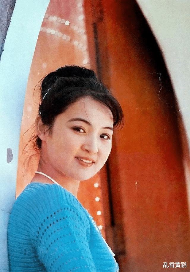 红楼梦|87《红楼梦》“金陵十二钗”年轻照片，没想到当年金莉莉这么漂亮