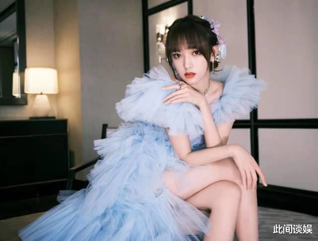 吴宣仪|五位女爱豆瑞丽美容大赏造型：孔雪儿程潇像公主，吴宣仪风格大胆