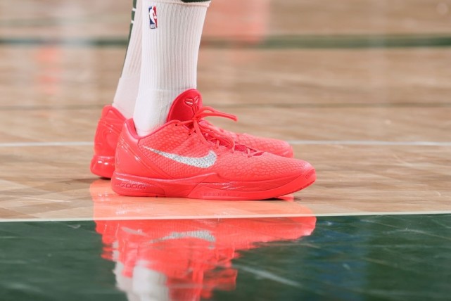 陈博主潮物Sneaker|NBA球员上脚：字母哥哥上脚Freak 3，保罗·乔治上脚PG2.5