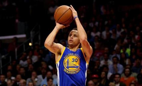 斯蒂芬·库里|连续70场命中三分!库里再刷新纪录,这才是他的巅峰