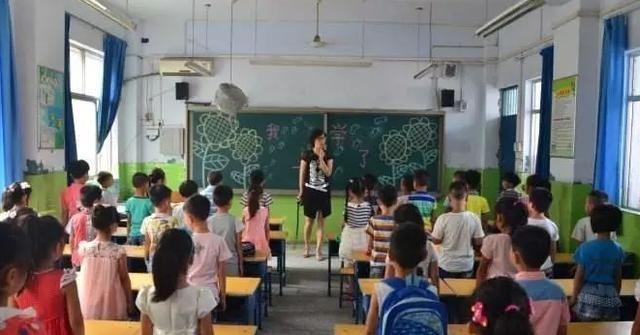 依科育儿吧|教育部发布新通知，小学“入学年龄”将有所调整，家长们喜出望外