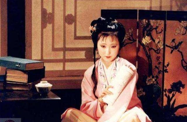 无事读书|《红楼梦》贫贱之家百事衰 从金荣母亲的教子之道说起