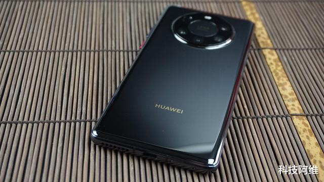 5G|发布至今下跌1488元,鸿蒙OS+100倍变焦,徕卡五摄5G旗舰濒临下架