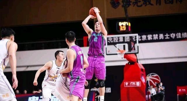 嘟小薯 恢复6成功力！丁彦雨航指出自身短板：反应太慢，未来希望进国家队