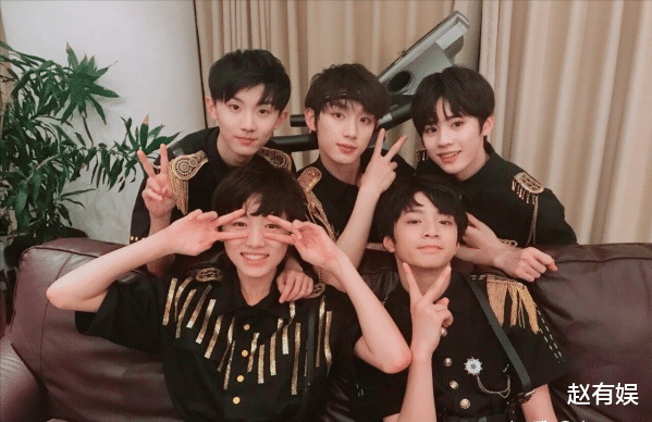 丁程鑫|丁程鑫镜头被删背后：暴露出资本家的野心，也为其指明新出路