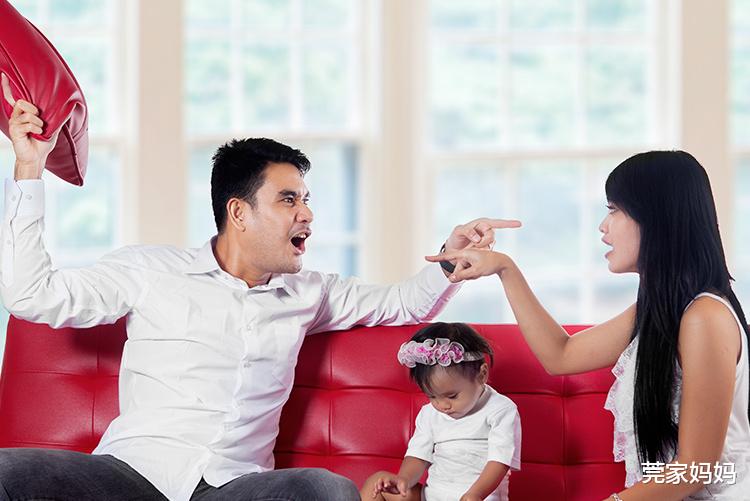 莞家妈妈|生宝宝的第一年最难，宝爸宝妈需克服3件事，熬过之后才是真爱