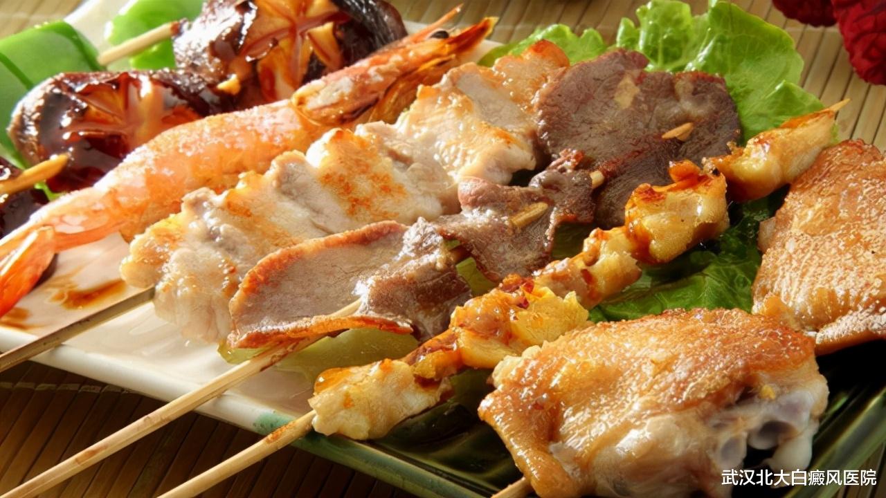 武汉北大白癜风医院 这5种食物下肚，白斑患者服用的药算是白吃了，会影响药效！