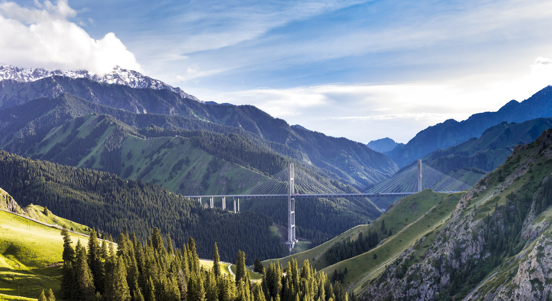 伊犁 边城伊犁旅游景点——游遍中国