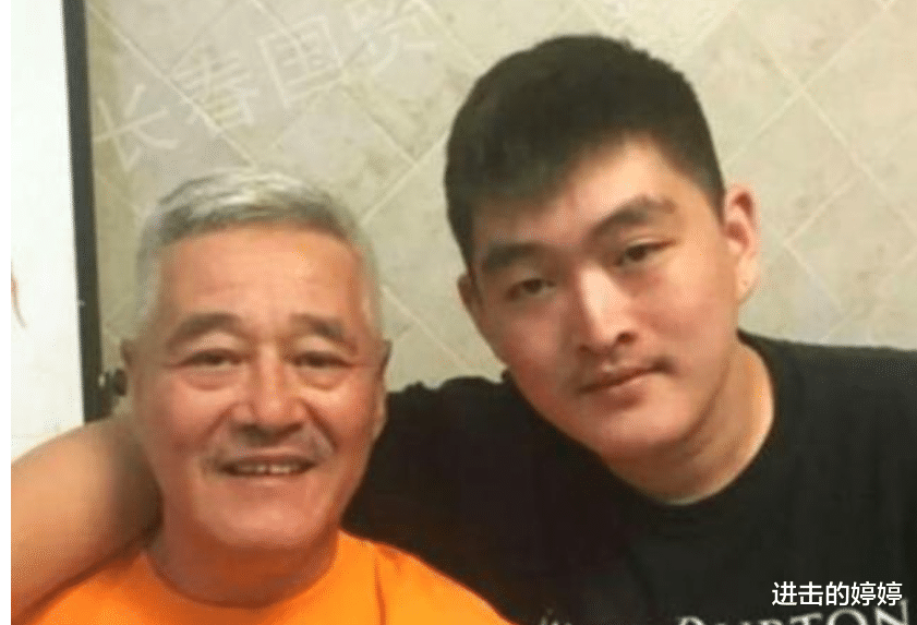 张翰|赵本山200斤儿子，暴瘦50多斤，公开“减肥法”！网友：这不是张翰吗？