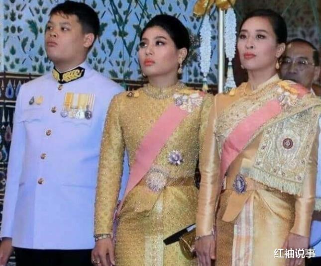 王储|提帮功有王者风范，接受43岁帕公主跪拜，谁是王储已经一目了然