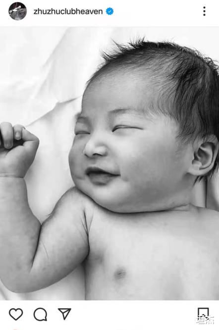 朱珠|朱珠升级当妈，小公主遗传妈妈的好基因