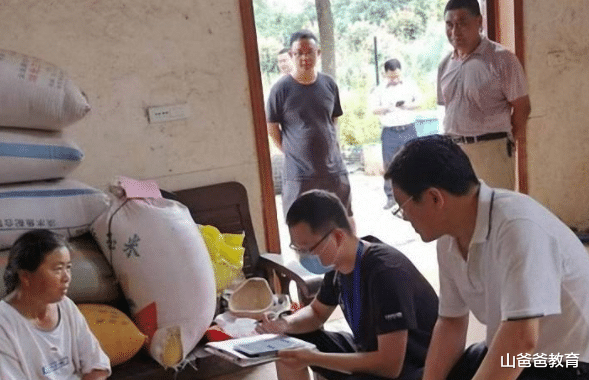 大学生|大学生这一“身份”很吃香，考公务员或占优势，看看其中是否有你