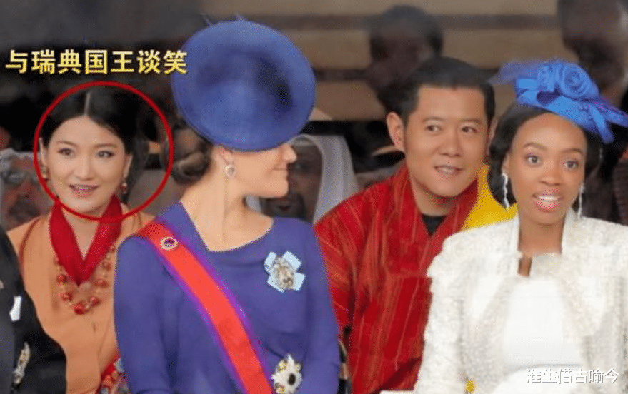 21歲不丹王後出訪日本：粉嫩和服讓國王心醉，穿正黃色贏瞭紀子妃-圖9