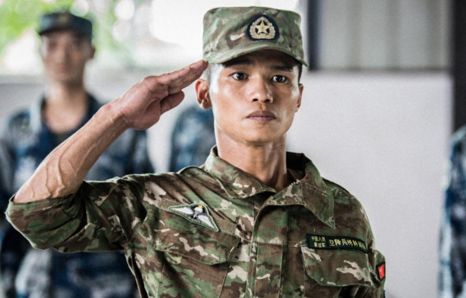 吴京|他才是《战狼》真正特种兵，身高只有1.5米，吴京都“怕”他三分