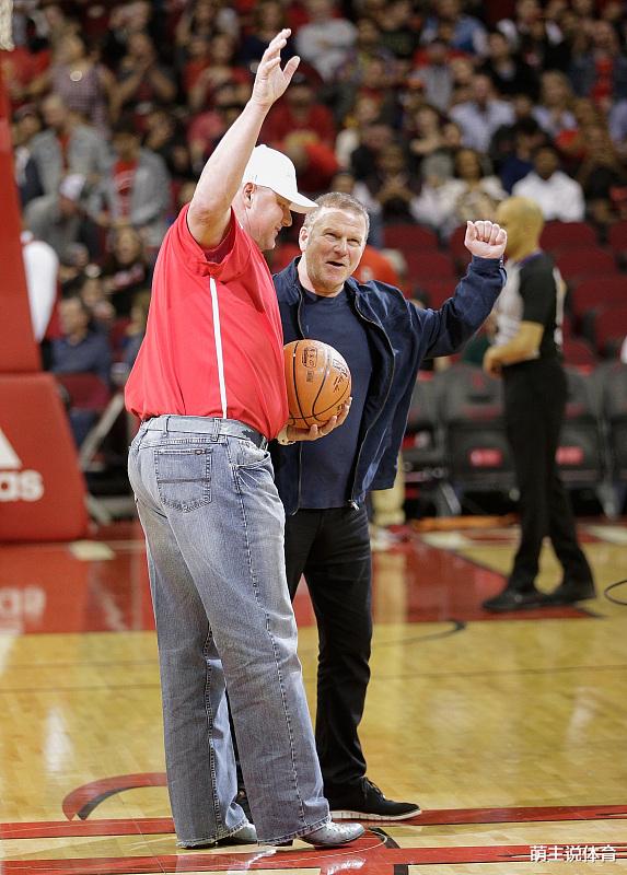 火箭隊(duì)|正式官宣！火箭做出重要決定，16+7三新援被下放，5換2交易終于賺了