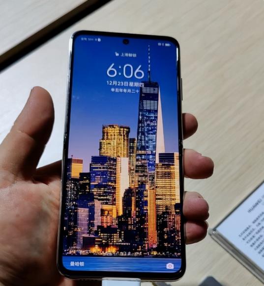pocket|华为P50 Pocket评测:性能调校顺利,屏幕表现出众!